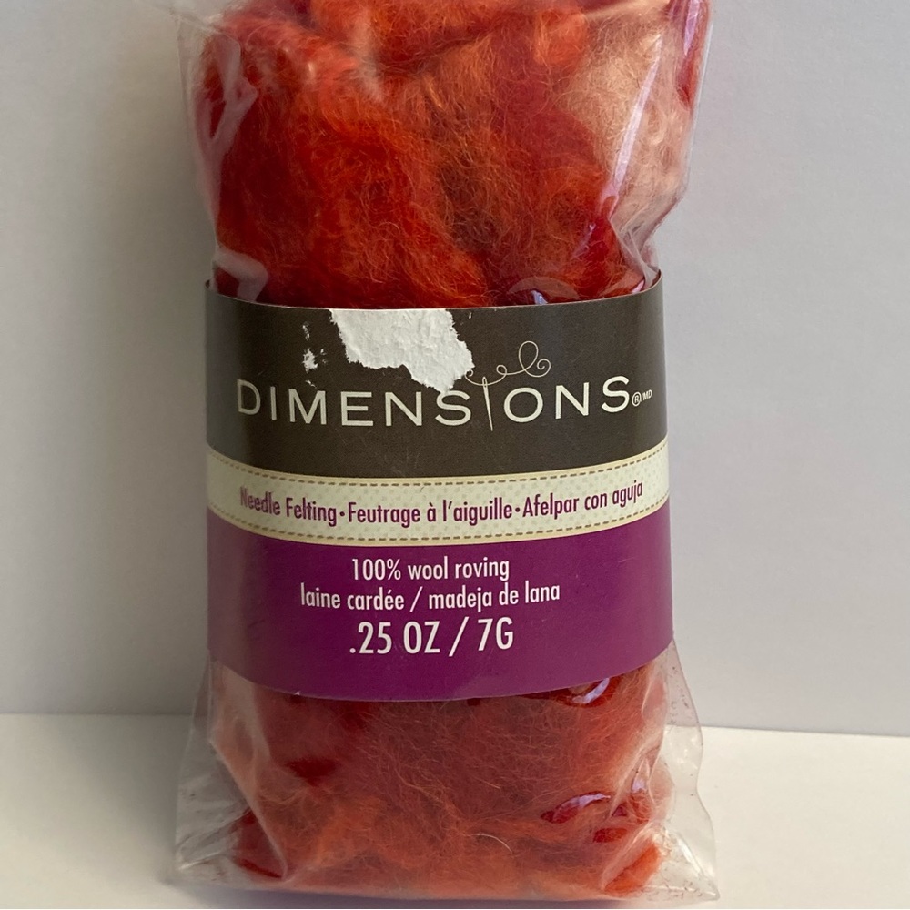 6 Dimensions FeltWorks 100% Wool Red Curly Roving 0.25oz Needle Felting Crafts